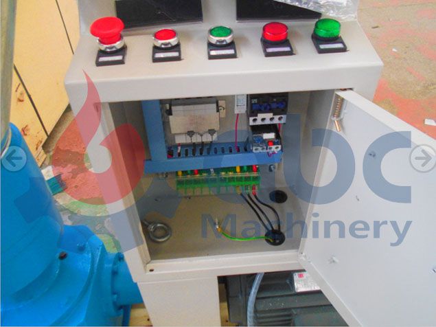 electric cabinet of the poultry feed pellet mill for mini animal feed production